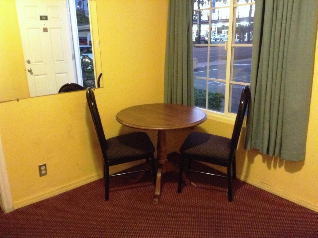 Oceanside Inn & Suites 客房 照片